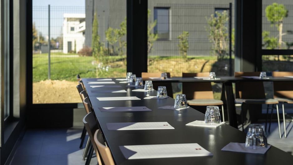 Ibis St Paul Trois Chateaux Meeting