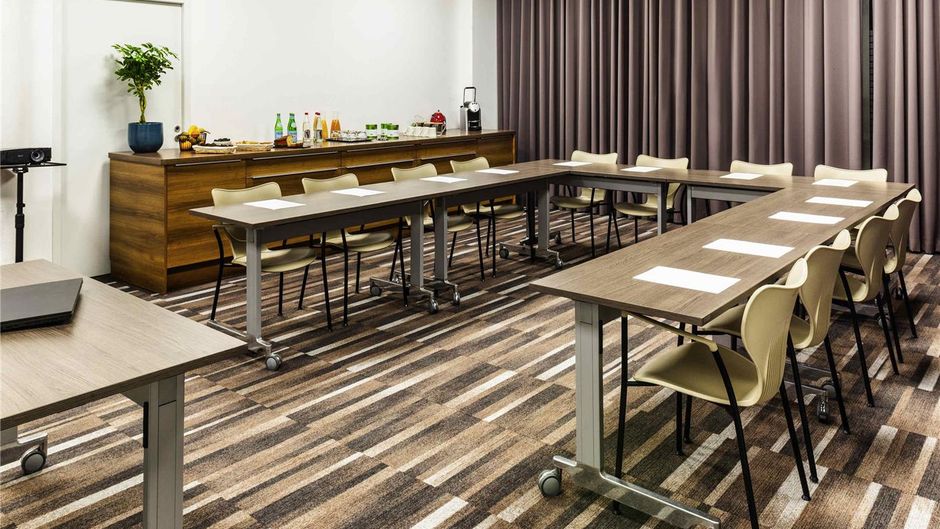Mercure Agen Centre Meeting