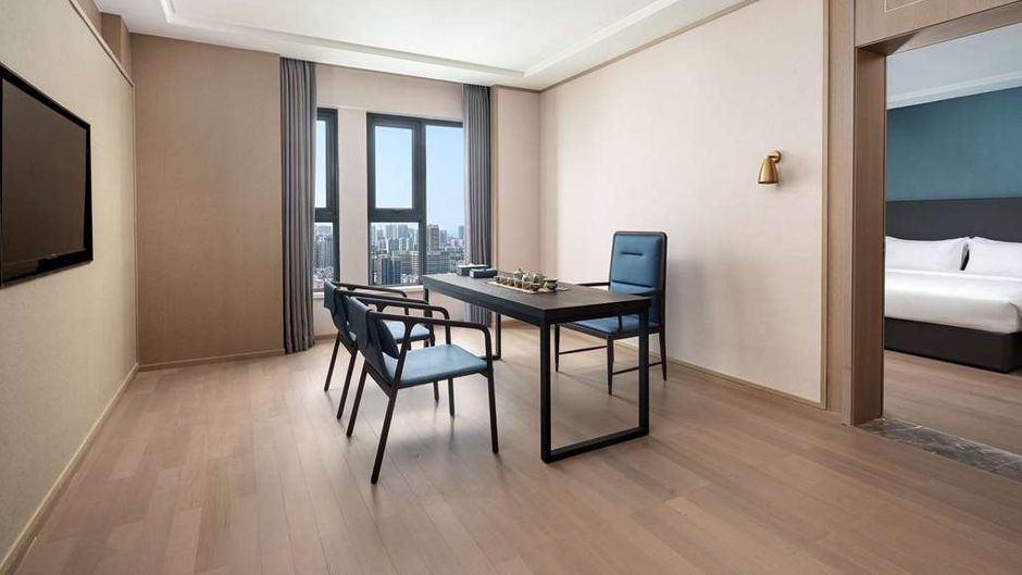Days Hotel by Wyndham Beihai Haicheng Suite