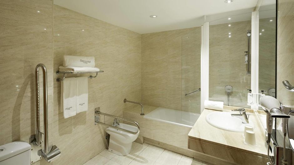 Sercotel Cornella Room