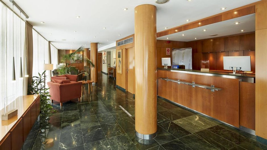 Sercotel Cornella Lobby