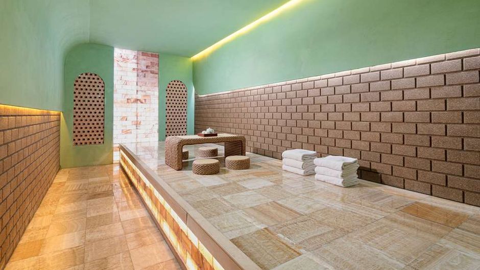 Hawthorn by Wyndham Kunming Spa