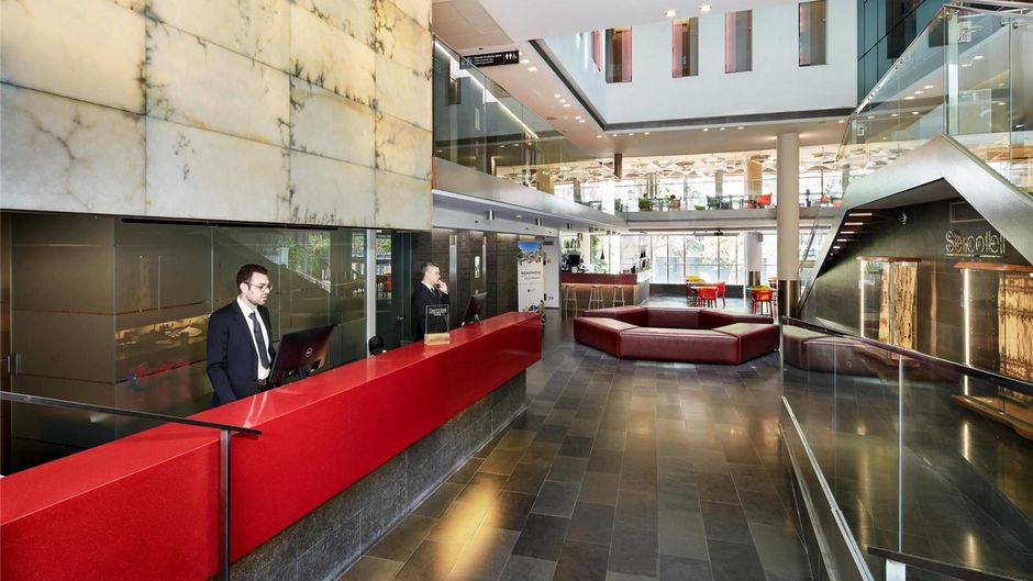 Sercotel Rosellon Lobby