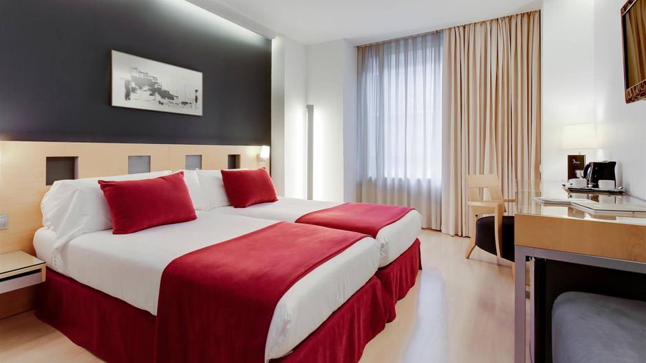 Sercotel Caspe Room