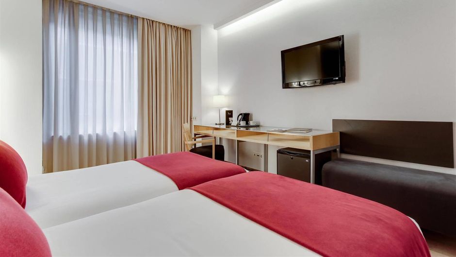 Sercotel Caspe Room