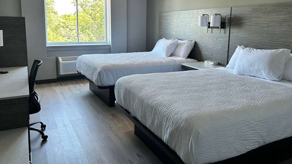 Days Inn & Suites by Wyndham Summerside Room
