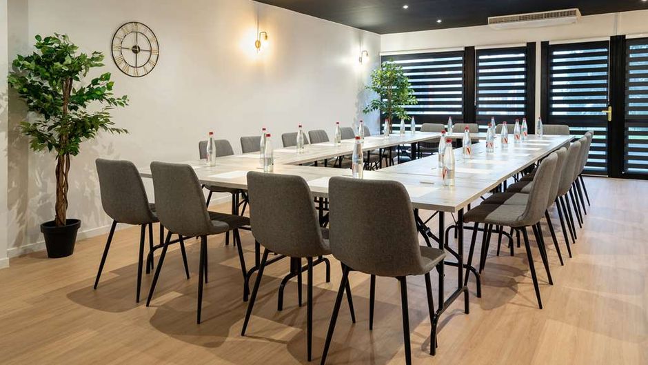 Sure Hotel by BW Rouvignies Valenciennes Meeting