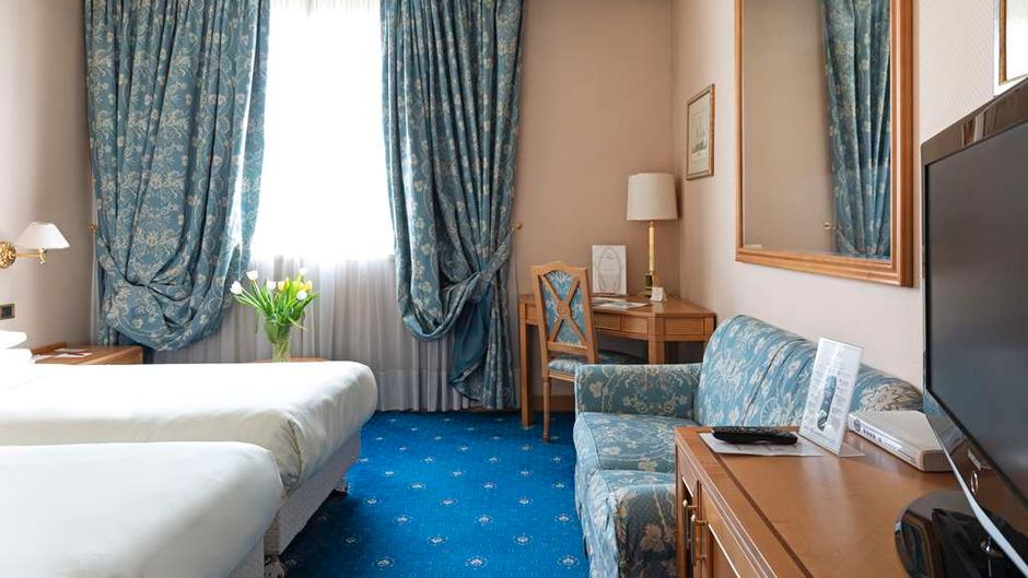 Royal Garden Hotel Room
