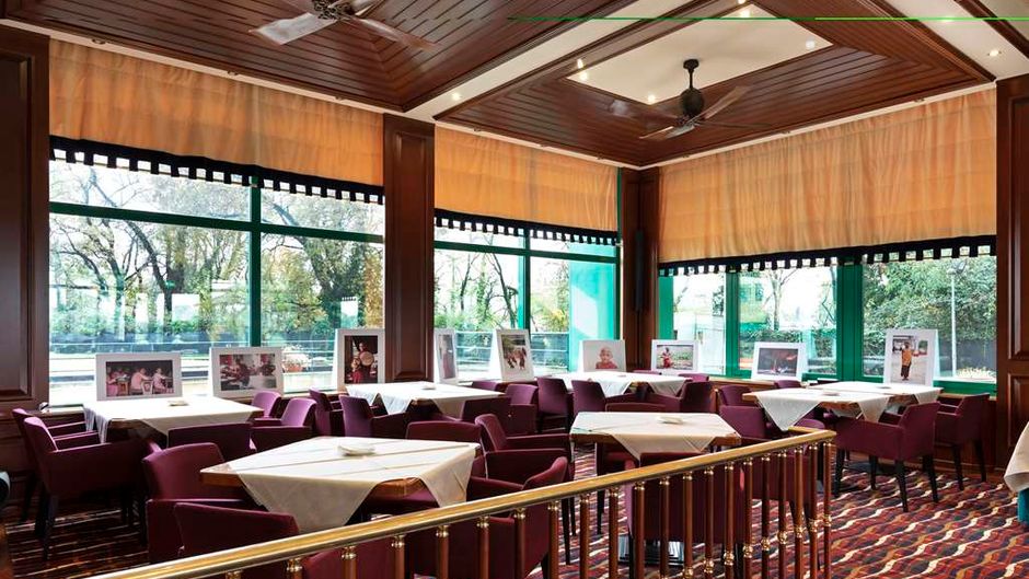 Royal Garden Hotel Restaurant
