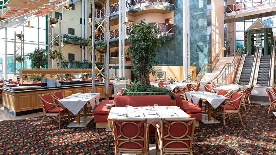 Royal Garden Hotel Restaurant
