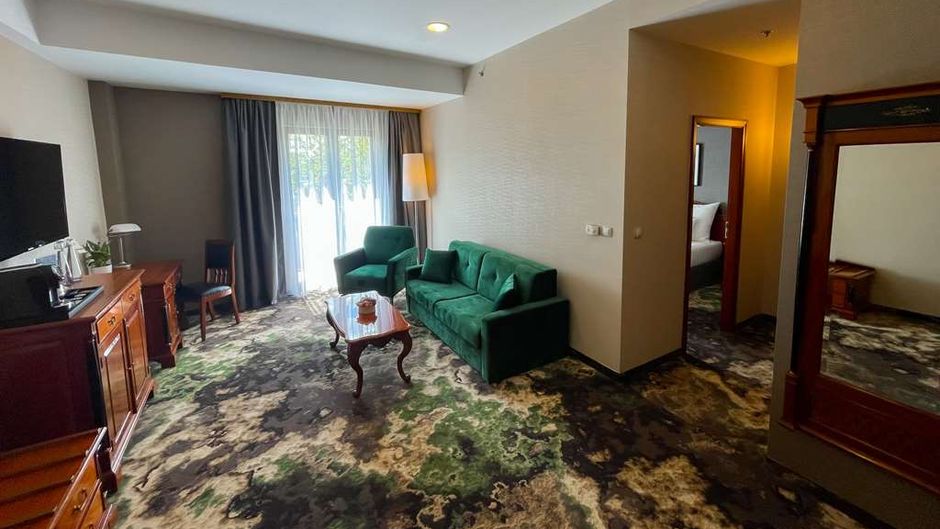 Divinus Hotel Debrecen Suite