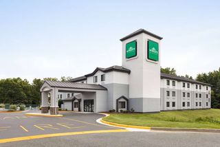 Wingate by Wyndham Salisbury