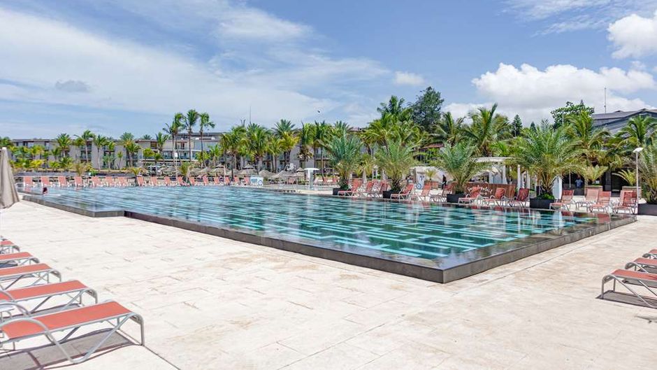 Terrou-Bi Hotel Pool