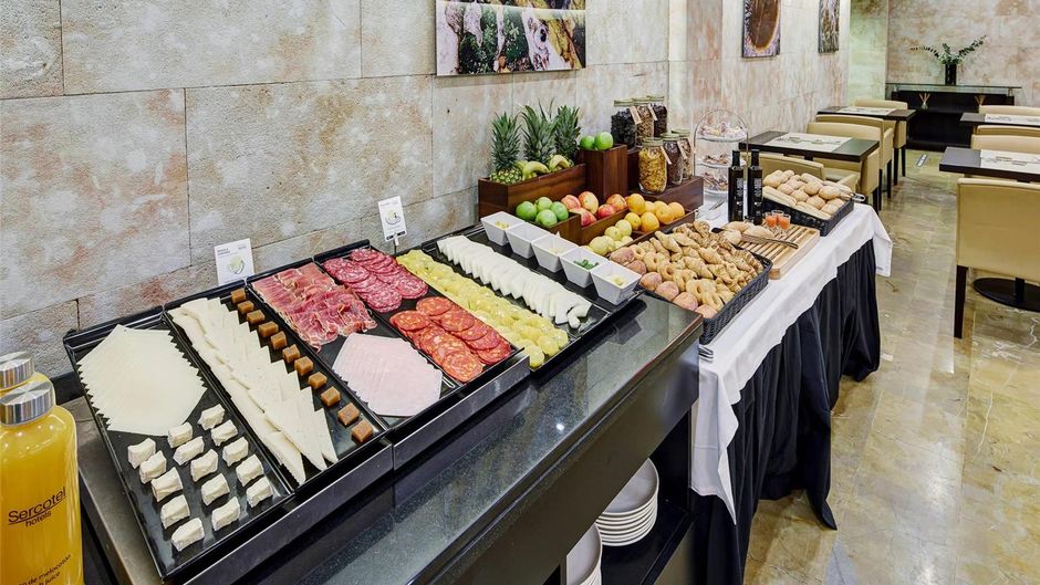 Sercotel Puerta de la Catedral Restaurant