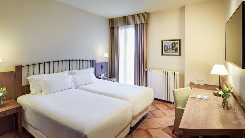 Sercotel Toledo Renacimiento Room