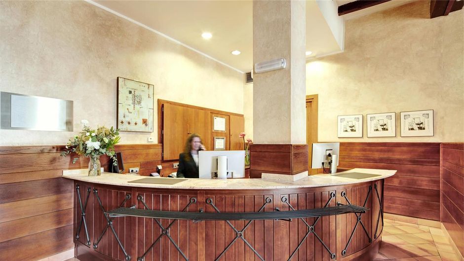 Sercotel Toledo Renacimiento Lobby