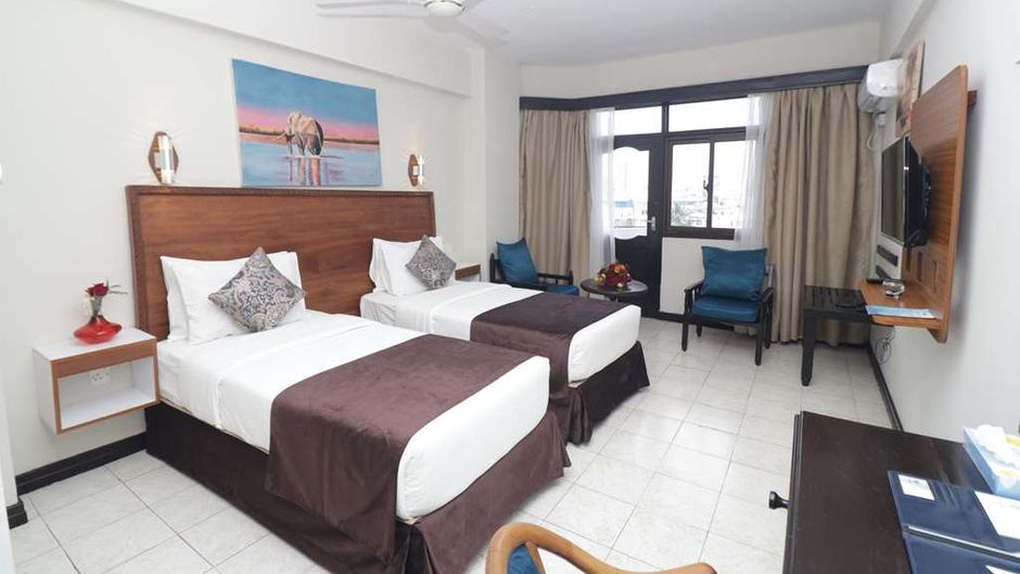 Hotel Sapphire Room
