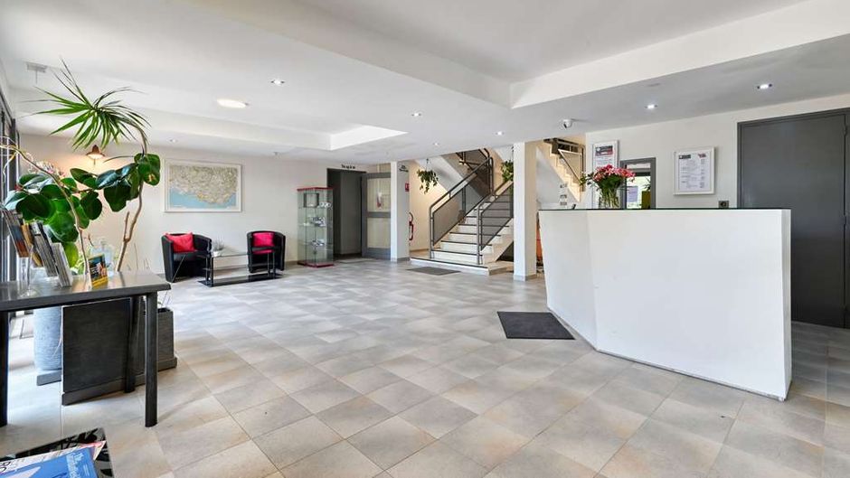 Hotel Balladins Martigues Istre Lobby