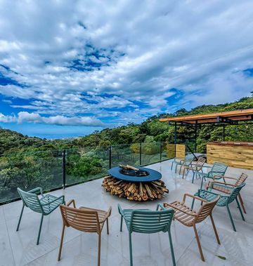 Cloud Forest Lodge