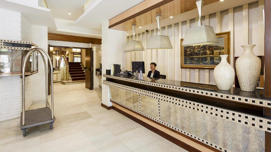 Sercotel President, Ascend Hotel Coll Lobby