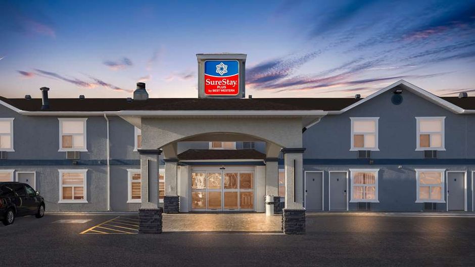 SureStay Plus by Best Western Brooks Exterior