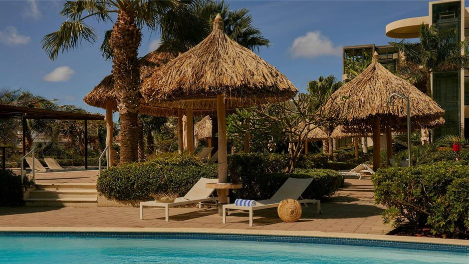 Radisson Blu Aruba Pool