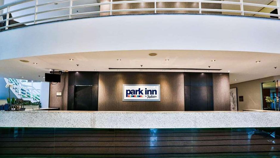 Park Inn by Radisson Berrini Lobby