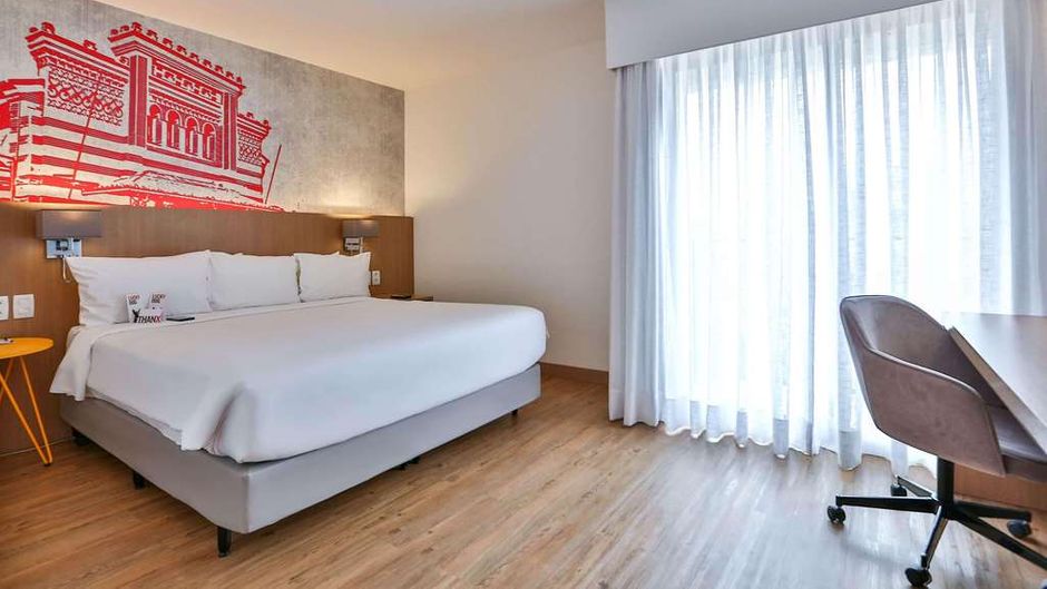 Radisson RED Campinas Suite