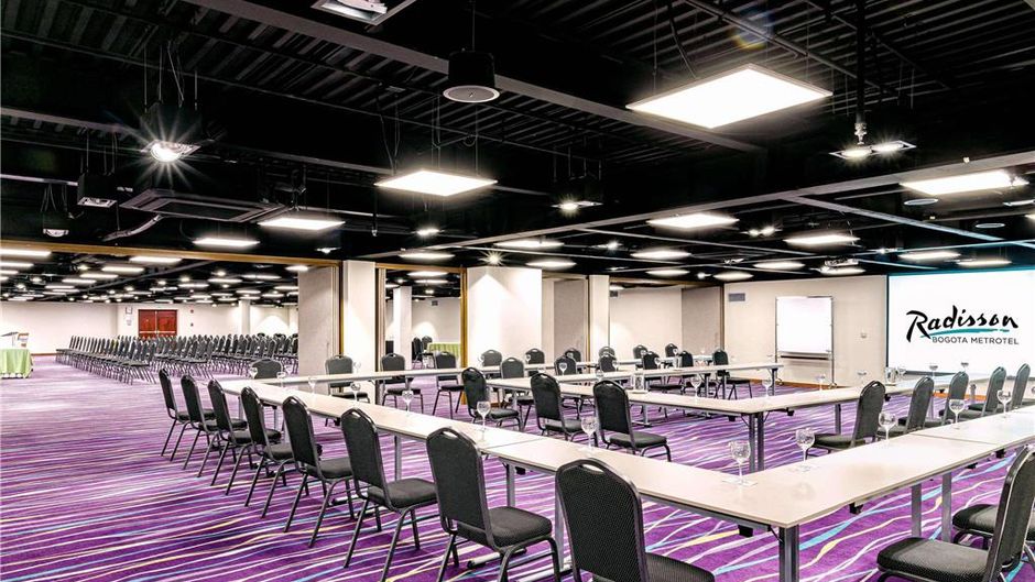 Radisson Bogota Metrotel Meeting