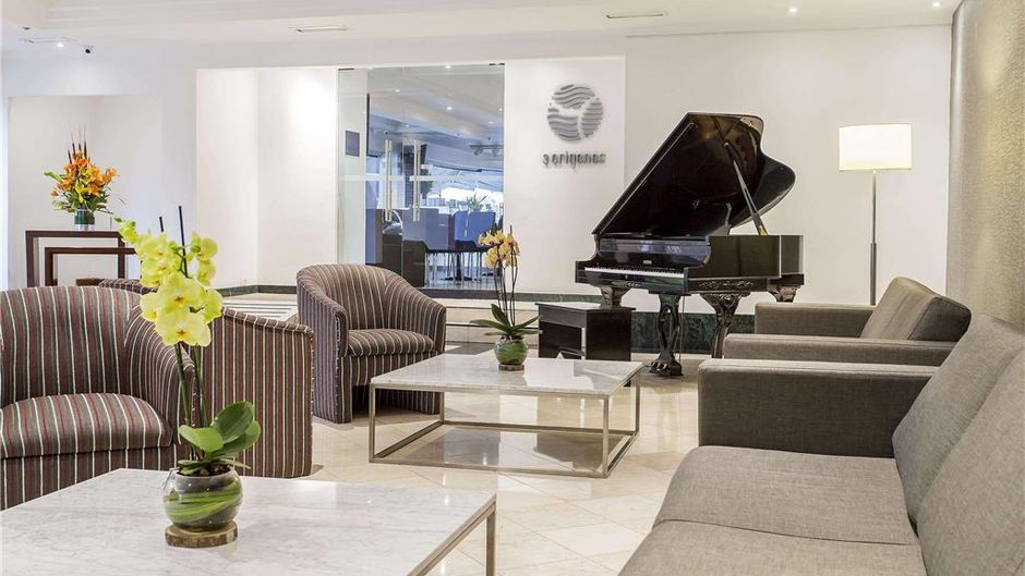Radisson Bogota Metrotel Lobby