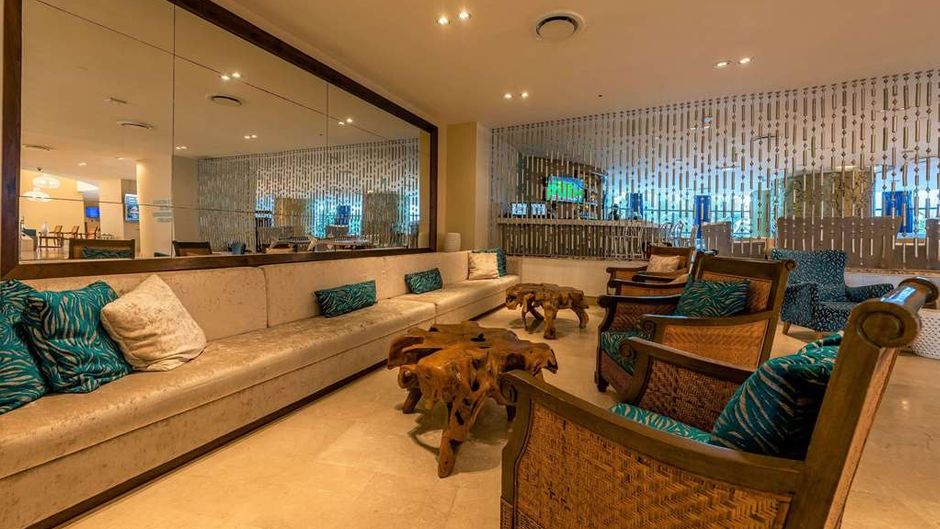 Radisson Cartagena Ocean Pavillion Hotel Lobby