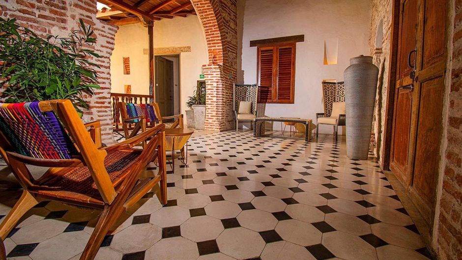 Hotel Casa de las Palmas Lobby