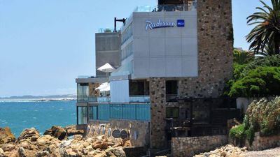Radisson Blu Acqua Hotel & Spa Concon