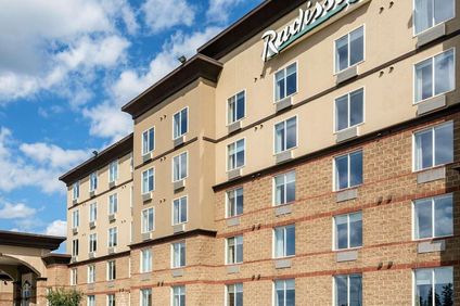 Radisson Hotels & Suites Fort McMurray
