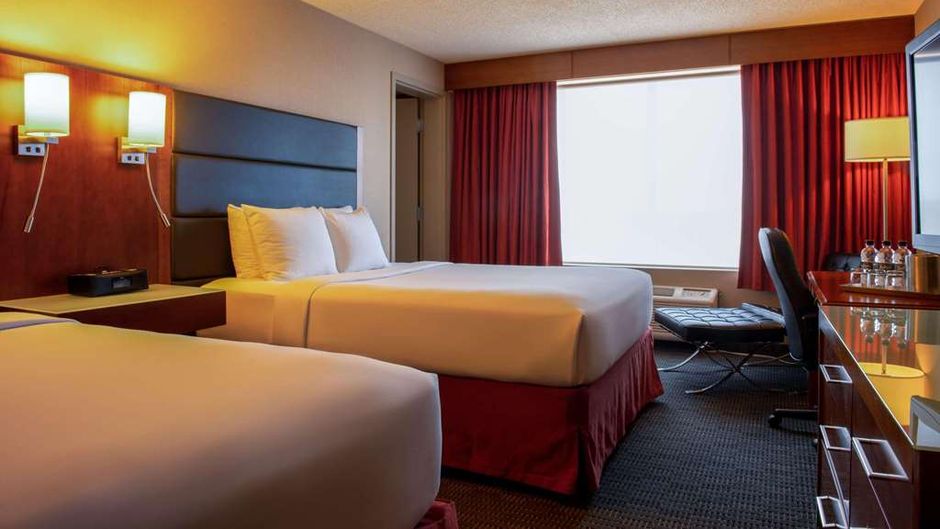 Radisson Hotels & Suites Fort McMurray Room