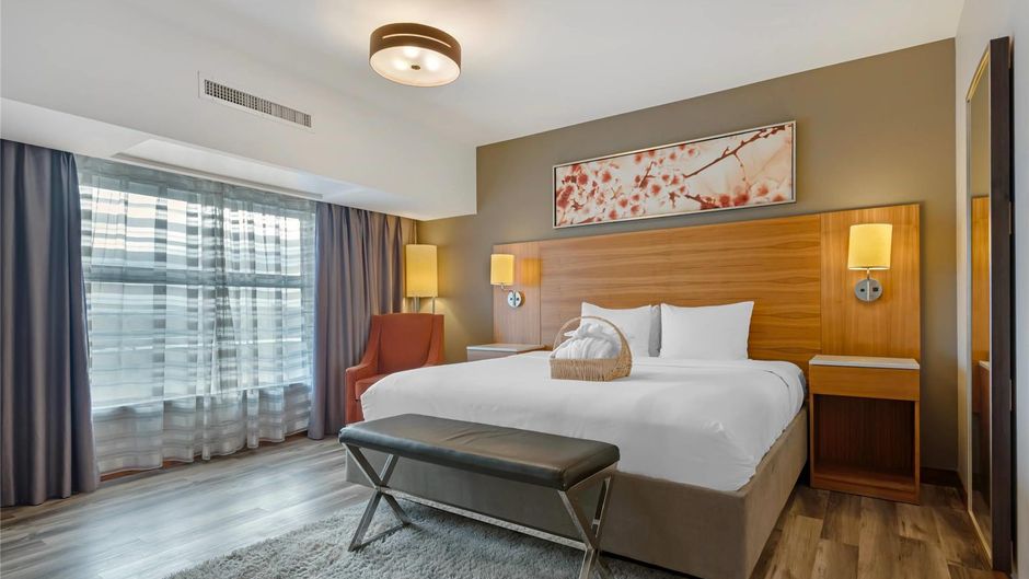 Radisson Hotel & Conference Calgary Apt Suite