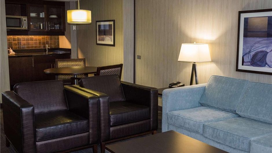 Radisson Hotel Winnipeg Downtown Suite