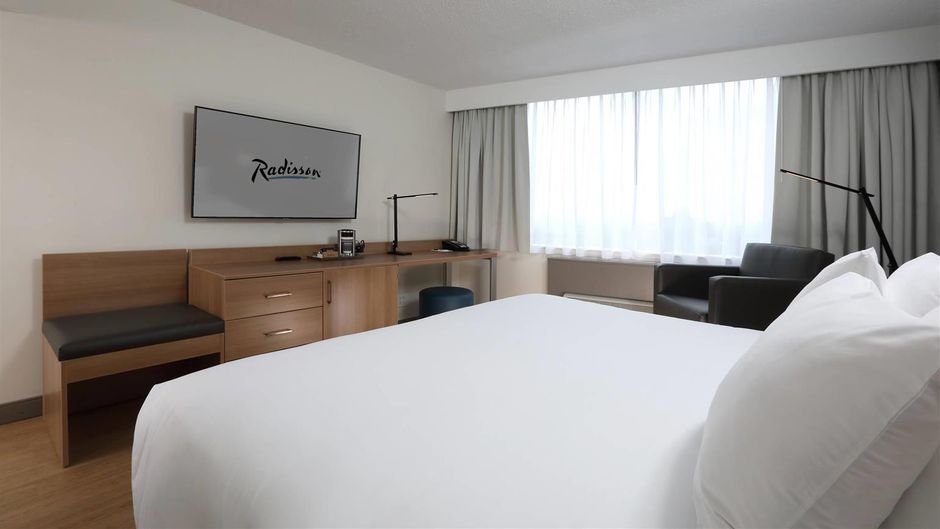 Radisson Hotel Winnipeg Downtown Room