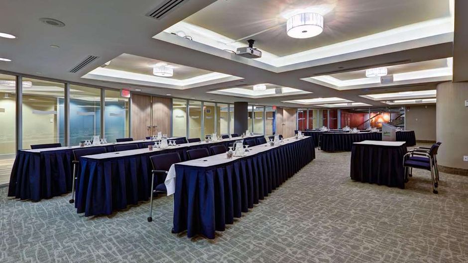 Radisson Blu Toronto Downtown Meeting