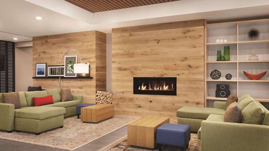 Country Inn & Suites Belleville Lobby