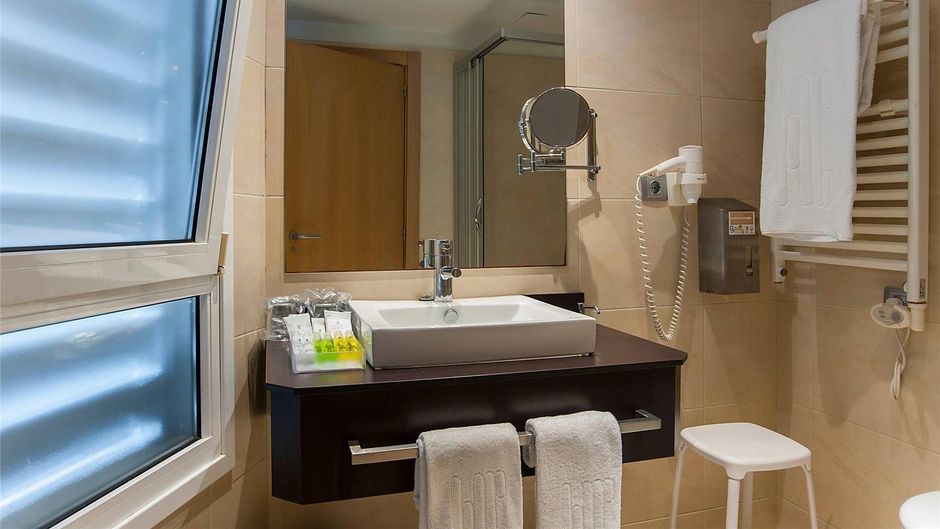 Sercotel Codina Room