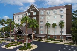 Country Inn & Suites Gainesville