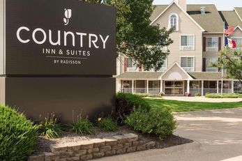 Country Inn & Suites Davenport