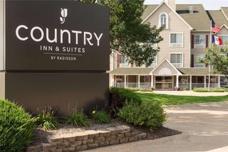Country Inn & Suites Davenport