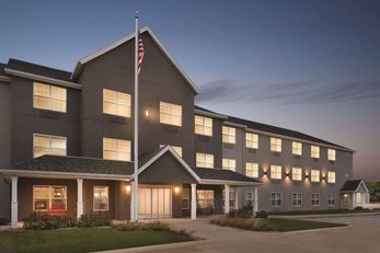 Country Inn & Suites Cedar Falls