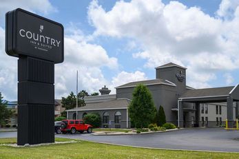 Country Inn & Suites Greenfield