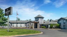 Country Inn & Suites Frederick