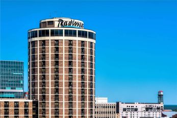 Radisson Hotel Duluth Harborview
