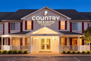 Country Inn & Suites Nevada
