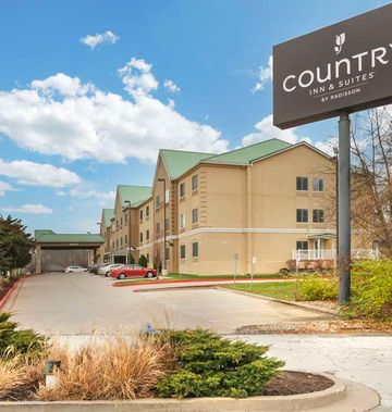 Country Inn & Suites Columbia